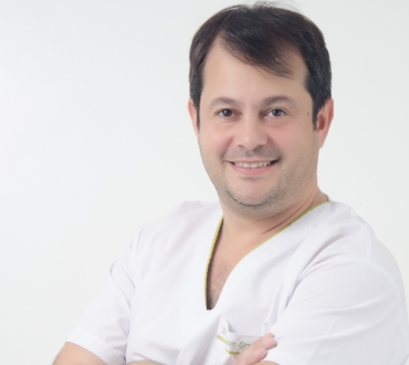 Dr. Gustavo Gregoret